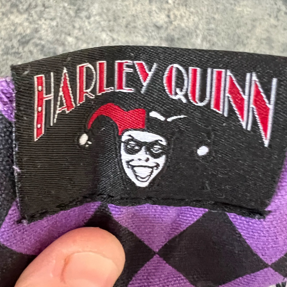 Ltd Edition Converse Harley Quinn Joker DC Chuck Taylor Mens 7 Womens 9 Purple - Picture 12 of 16